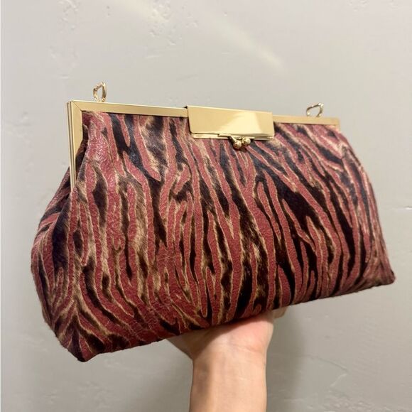 Tiger Stripes Hair-on Cowhide Handmade Unique Folding Kisslock Handbag/Multi Use - Picture 10 of 16